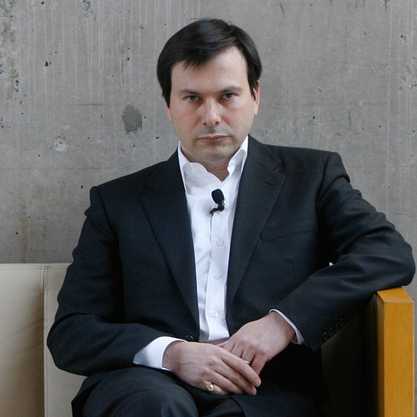 simon-anholt-daspeakers-1431699307.jpg speaker